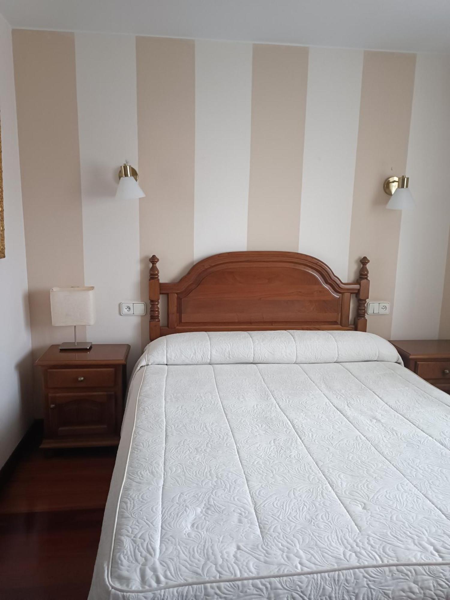 Montanes Hotel Santillana del Mar Kültér fotó